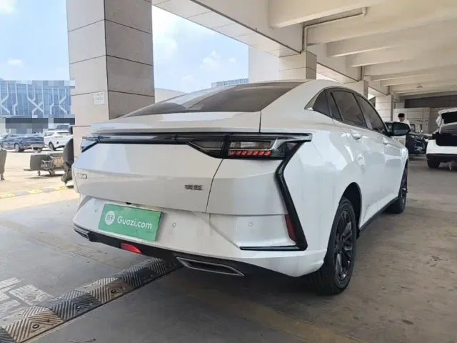 Dongfeng Yixuan — Фото автомобиля 6