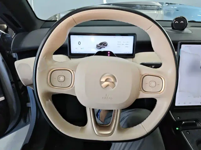 Nio ET5 Touring — Фото автомобиля 10