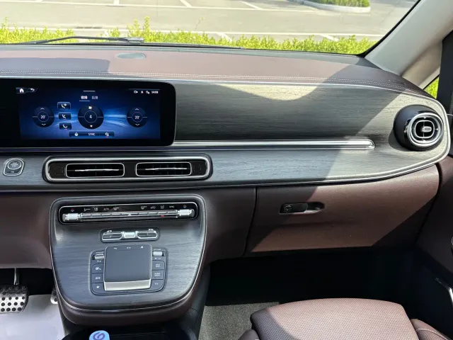 Mercedes-Benz V-Class — Фото автомобиля 6