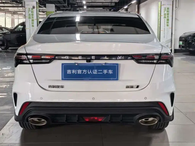 Geely Binrui — Фото автомобиля 7