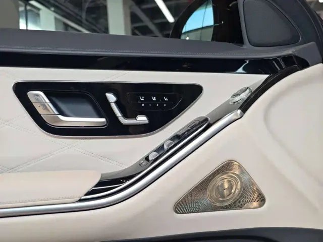 Mercedes-Benz Maybach S-Class — Фото автомобиля 21