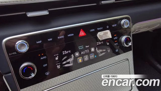 Genesis GV80 — Фото автомобиля 14