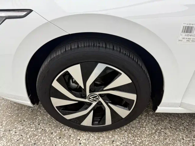 Volkswagen Golf — Фото автомобиля 17