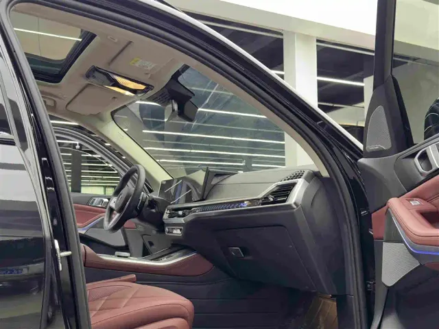 BMW X5 — Фото автомобиля 10
