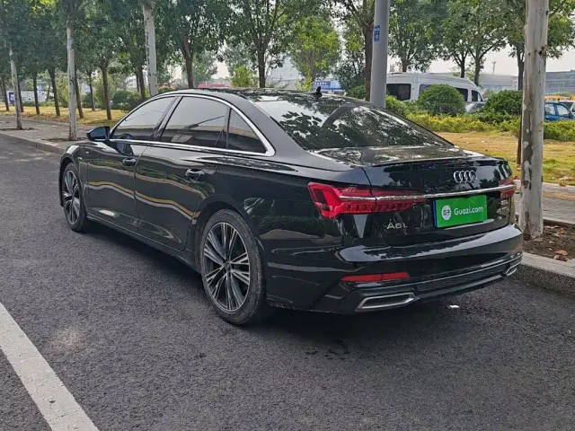 Audi A6L — Фото автомобиля 4