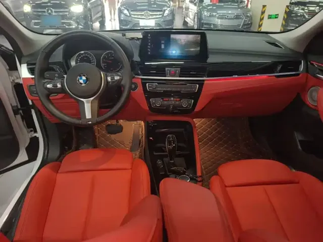 BMW X2 — Фото автомобиля 5