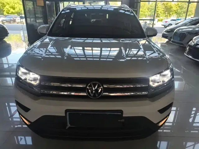 Volkswagen Tharu — Фото автомобиля 2