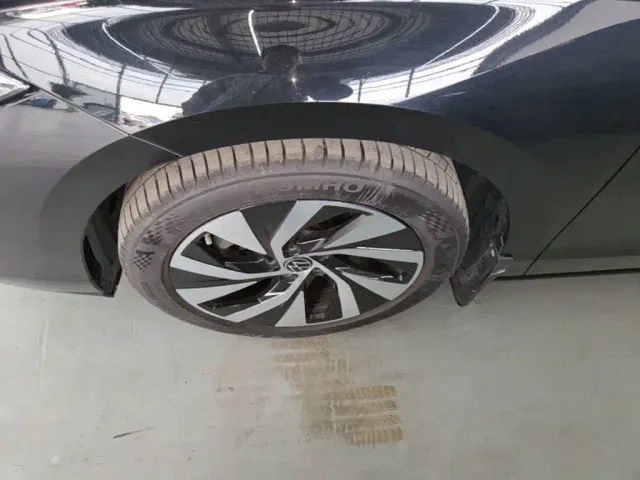 Volkswagen Passat — Фото автомобиля 22