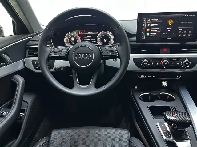 Audi A4L — Фото автомобиля 7