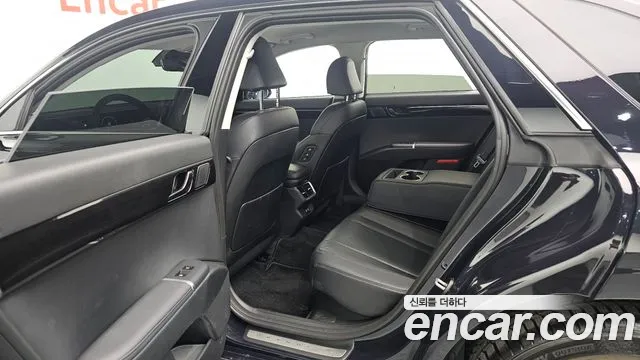 Hyundai Grandeur GN7 — Фото автомобиля 12