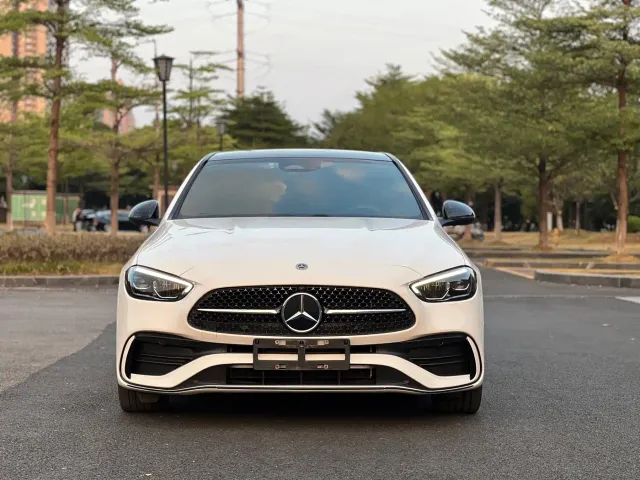 Mercedes-Benz C-Class — Фото автомобиля 2