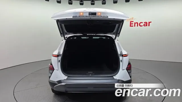 Hyundai Kona — Фото автомобиля 25