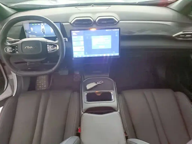 Dongfeng Fengshen L7 — Фото автомобиля 9
