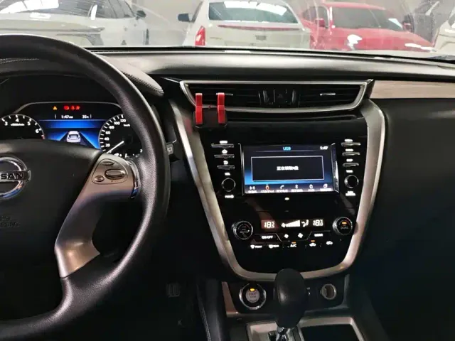 Nissan Murano — Фото автомобиля 13