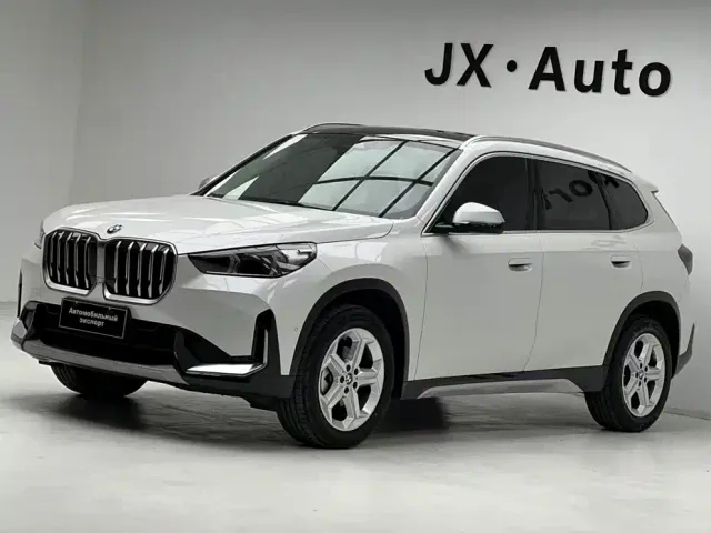 Фотография автомобиля — BMW X1