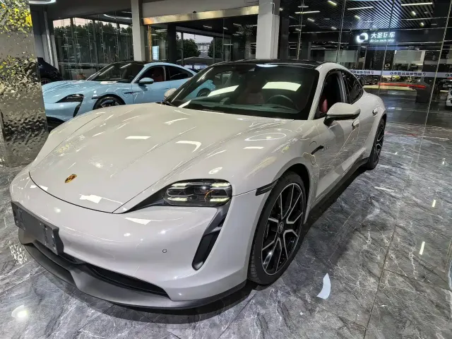 Фотография автомобиля — Porsche Taycan