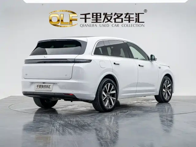Li Auto L7 — Фото автомобиля 3