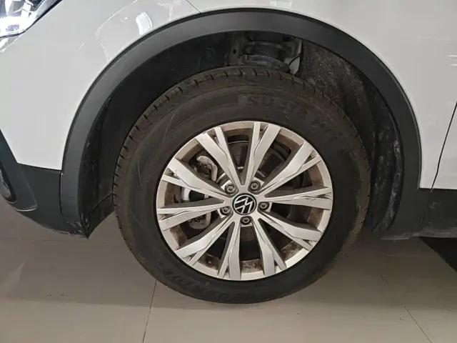 Volkswagen Tiguan L — Фото автомобиля 22