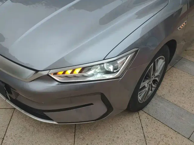 BYD Qin PLUS — Фото автомобиля 23