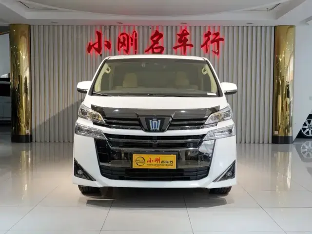 Toyota Vellfire — Фото автомобиля 3