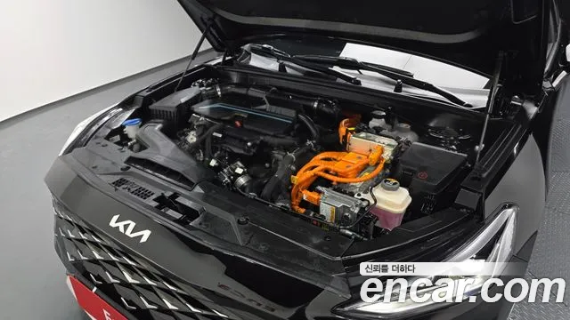 Kia K8 — Фото автомобиля 4
