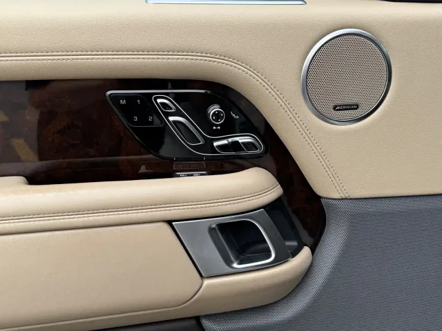 Land Rover Range Rover — Фото автомобиля 16