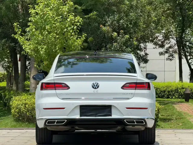 Volkswagen CC — Фото автомобиля 2
