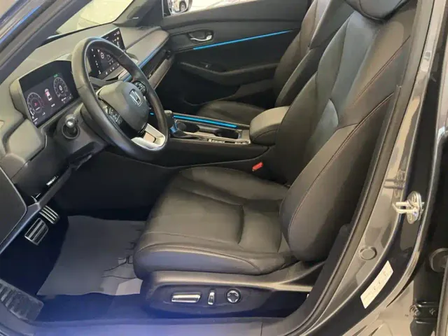 Honda Accord — Фото автомобиля 11