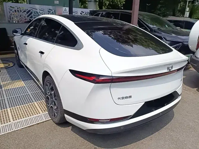 Changan Qiyuan A07 — Фото автомобиля 4