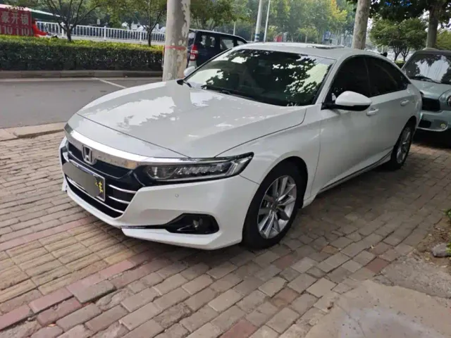 Фотография автомобиля — Honda Accord