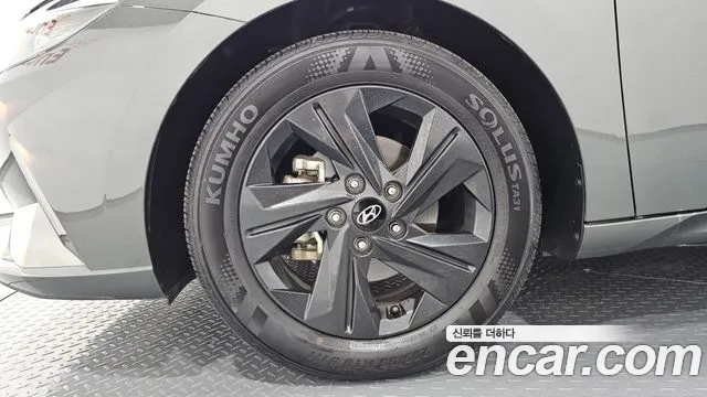 Hyundai AVANTE Avante (CN7) — Фото автомобиля 4
