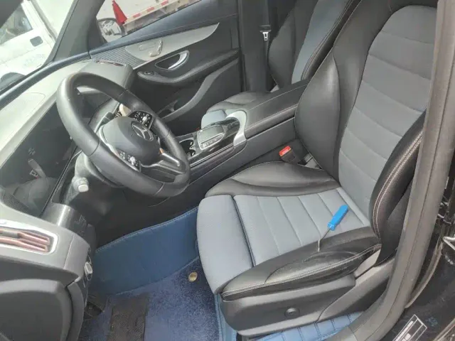 Mercedes-Benz EQC — Фото автомобиля 16