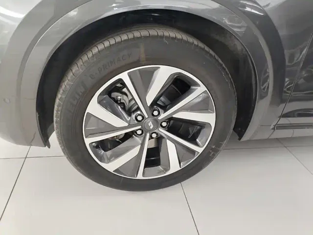 Li Auto ONE — Фото автомобиля 22