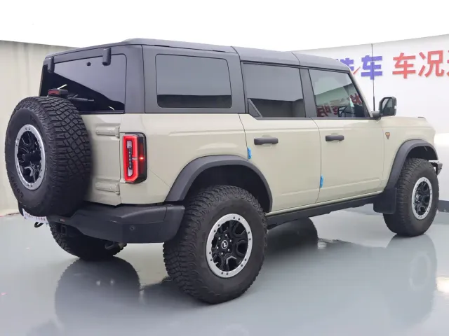 Ford Bronco — Фото автомобиля 24