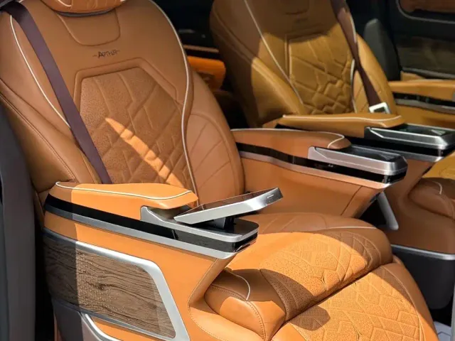 Mercedes-Benz V-Class — Фото автомобиля 11