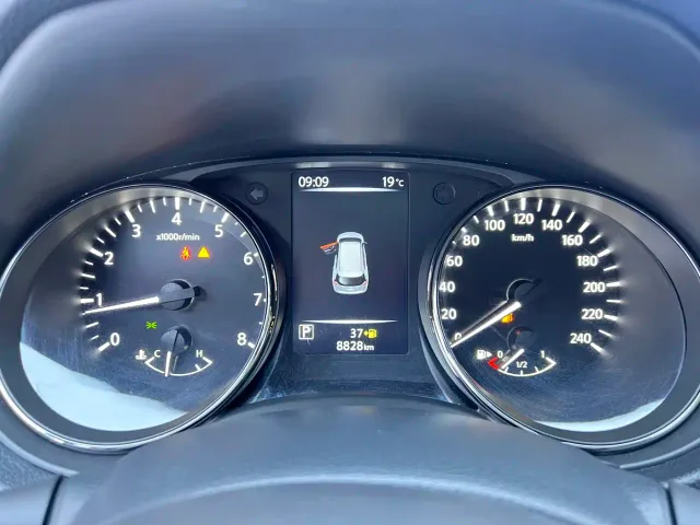 Nissan X-Trail — Фото автомобиля 10