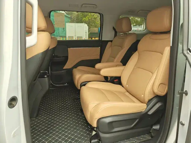 Wuling Starlight 730 — Фото автомобиля 16