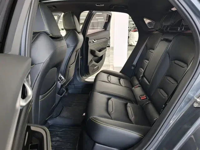 Geely Xingrui — Фото автомобиля 14