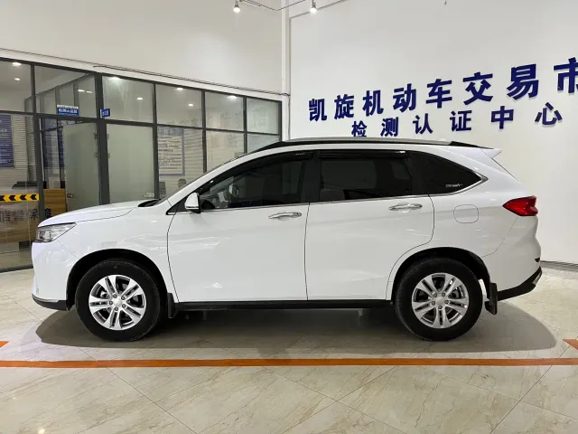 Haval M6 — Фото автомобиля 7