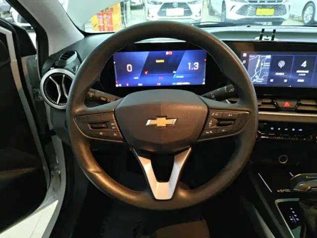 Chevrolet Monza — Фото автомобиля 10