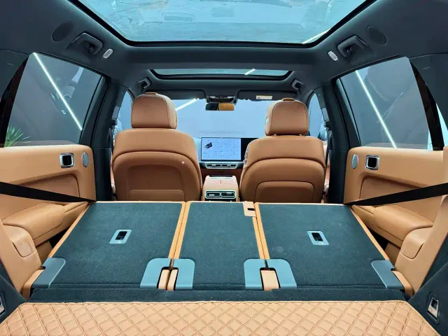 Li Auto L7 — Фото автомобиля 11