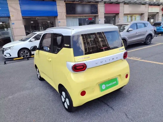 Wuling Hongguang Mini EV — Фото автомобиля 4