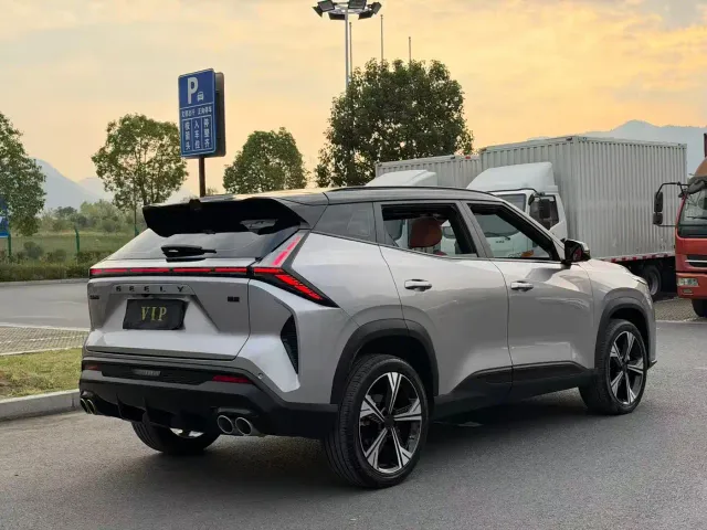 Geely Boyue — Фото автомобиля 6