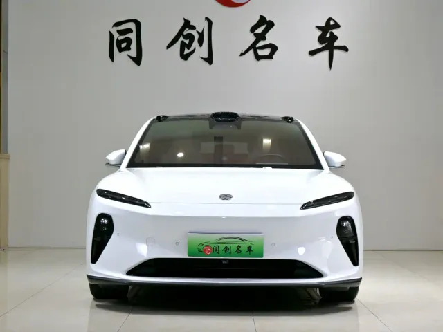 Nio ET5 Touring — Фото автомобиля 2