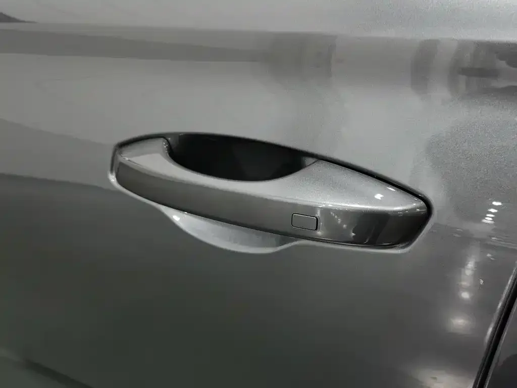 Geely Galaxy Galaxy Stellar 6 2025 60km Voyager Edition — Фото автомобиля 18