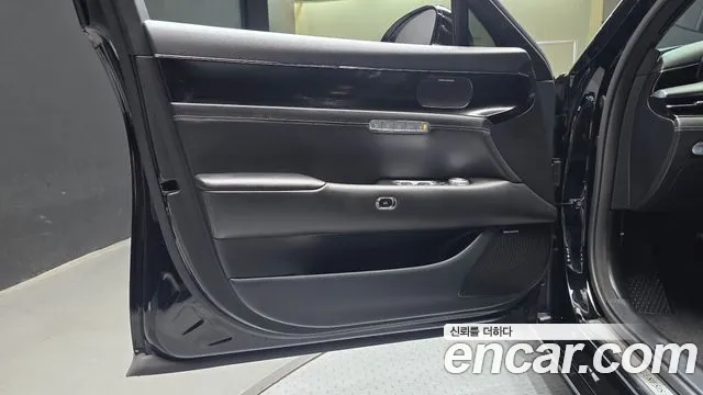 Genesis G90 Бензин 3.5 турбо AWD — Фото автомобиля 21