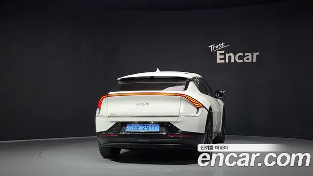 Kia EV6 — Фото автомобиля 4