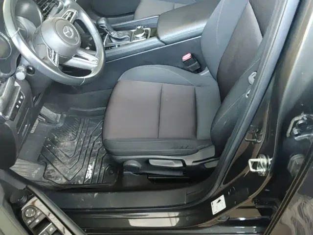 Mazda Axela — Фото автомобиля 14