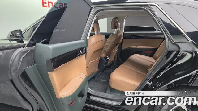 Hyundai Grandeur Grandeur (GN7) 2.5 Бензин 2WD — Фото автомобиля 24
