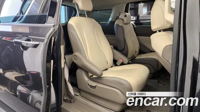 Kia Canival Carnival 4 поколение Бензин 9 мест Noblesse — Фото автомобиля 12